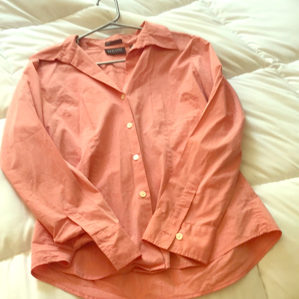 Salmon NY&CO stretch button up blouse. Gently used